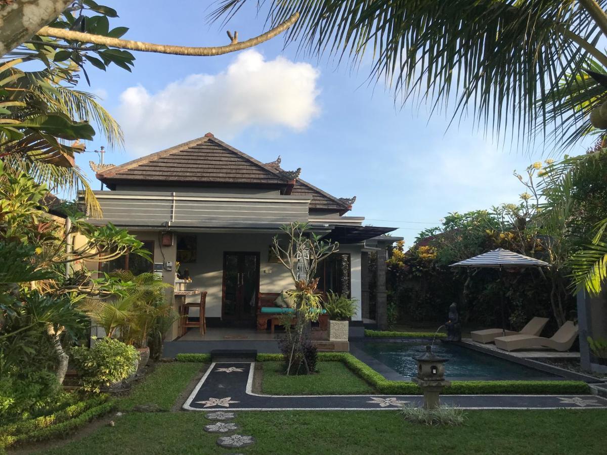 Villa Sawah Asri *
